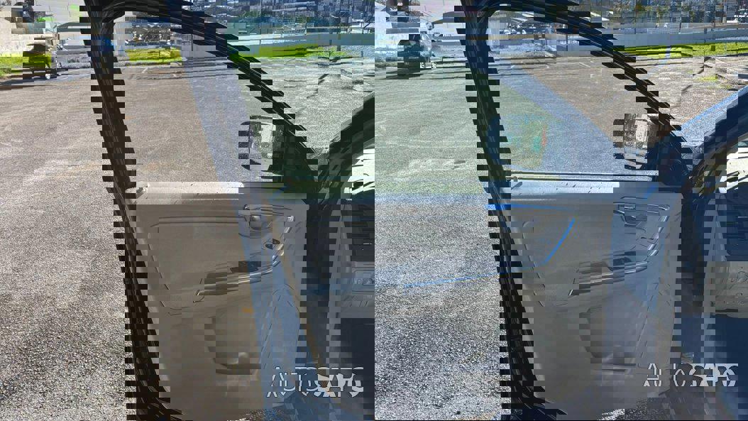 Volvo XC60 2.0 D3 R-Design Geartronic de 2011