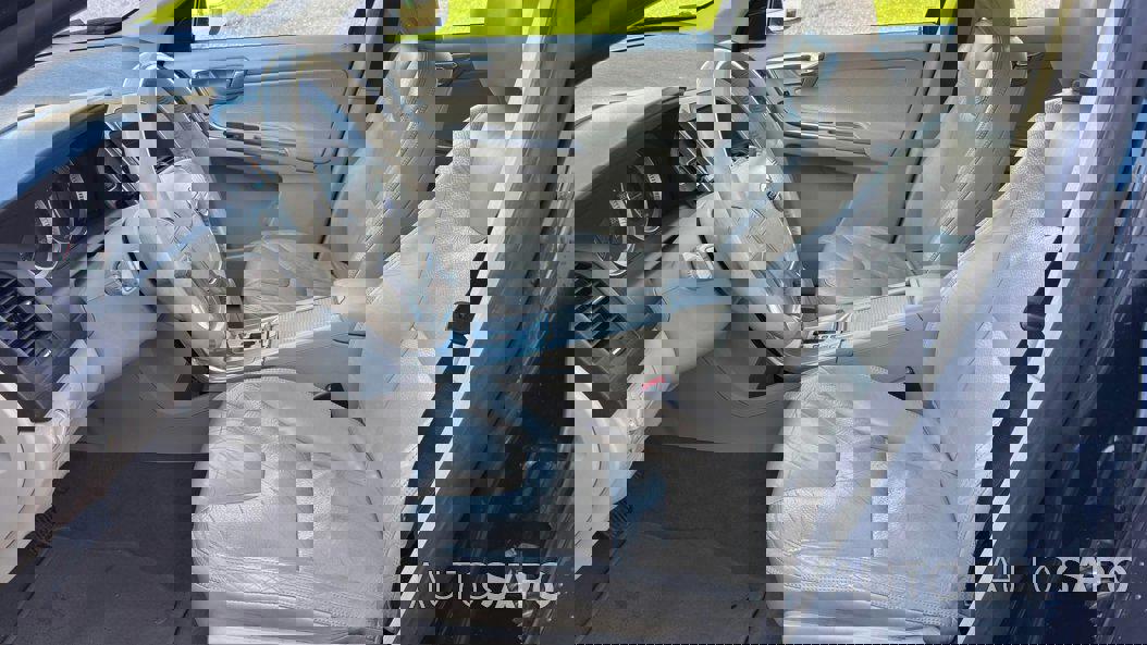 Volvo XC60 2.0 D3 R-Design Geartronic de 2011