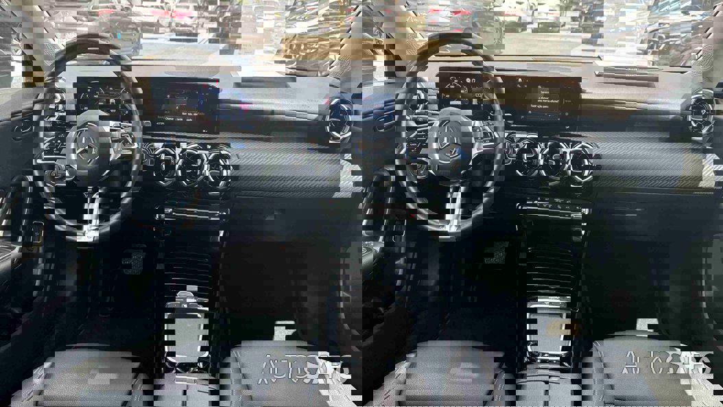 Mercedes-Benz Classe CLA 180 d de 2024