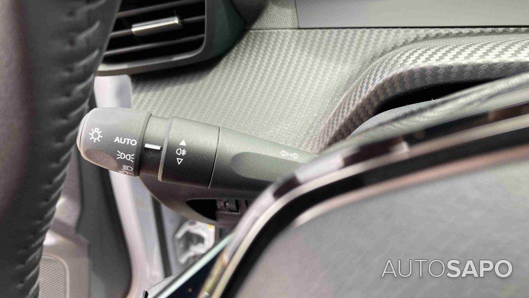 Peugeot e-2008 Active de 2024