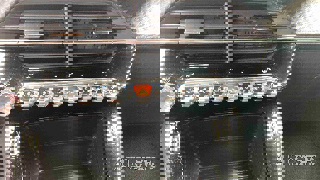 Peugeot e-2008 Active de 2024