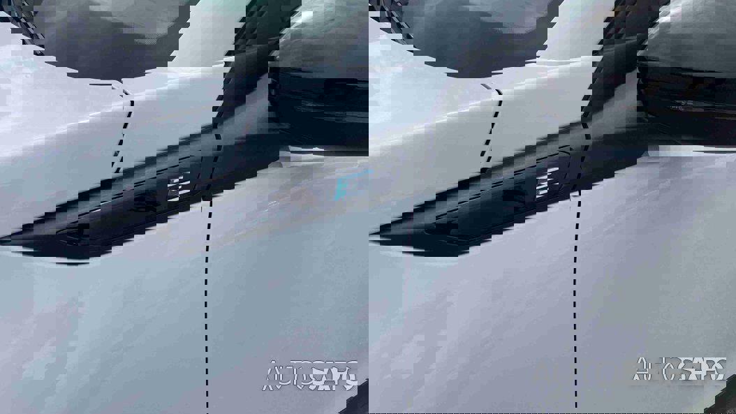 Peugeot e-2008 Active de 2024