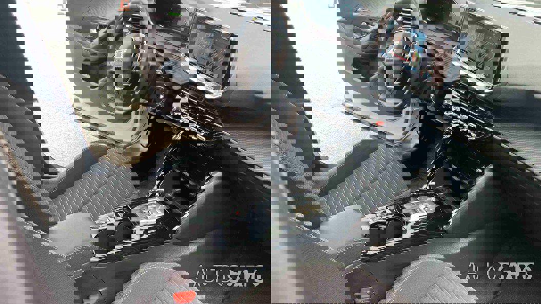 Peugeot e-2008 Active de 2024