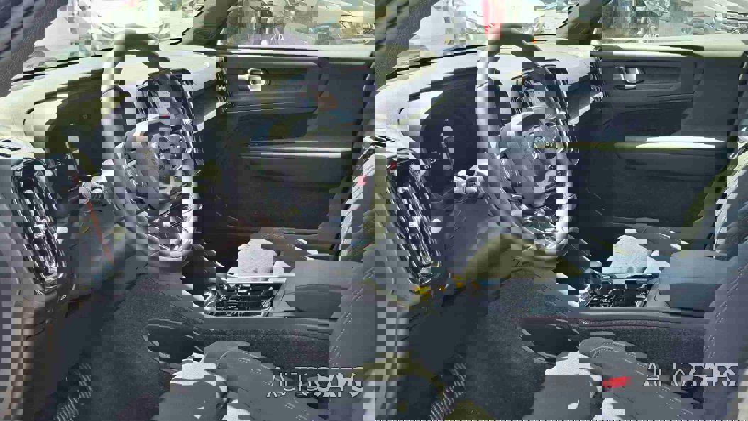 Volvo EX40 Single Motor Extended Range Plus de 2024