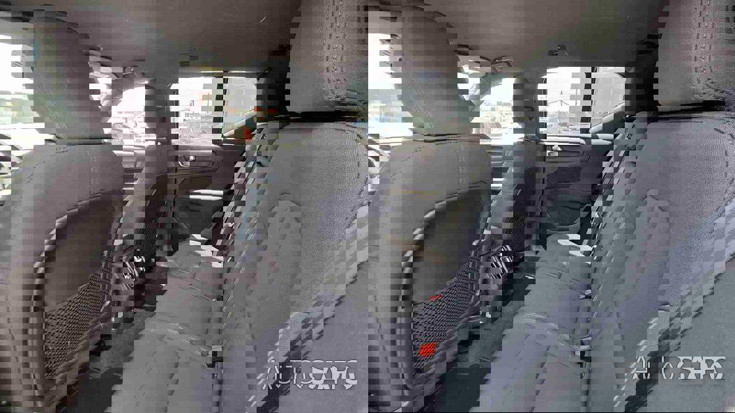 Volvo EX40 Single Motor Extended Range Plus de 2024