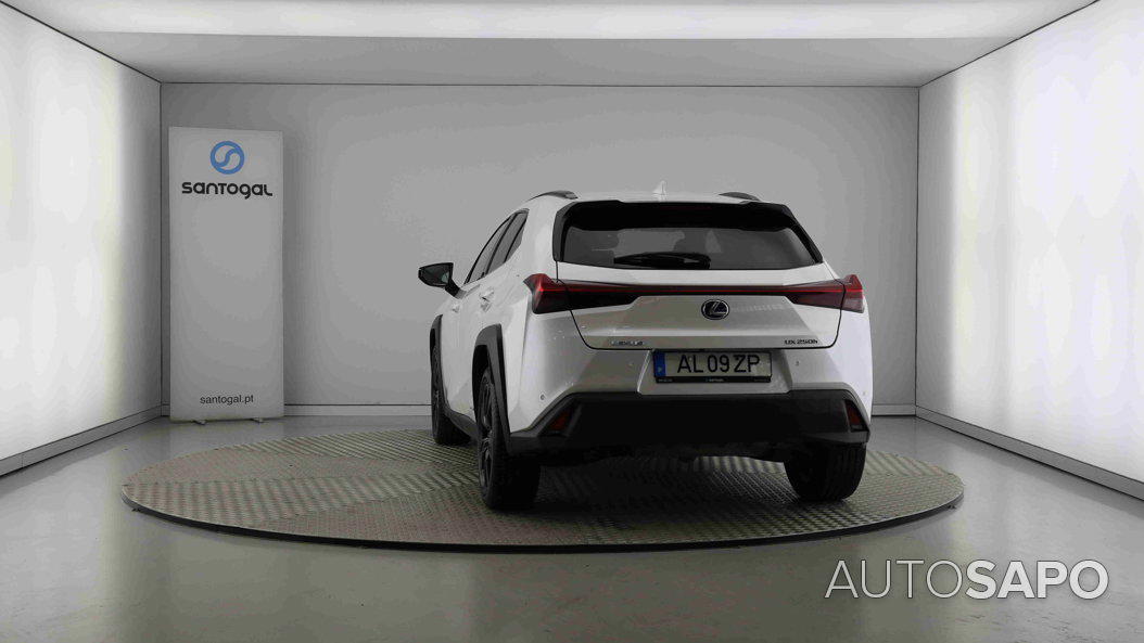 Lexus UX 250h Premium de 2021