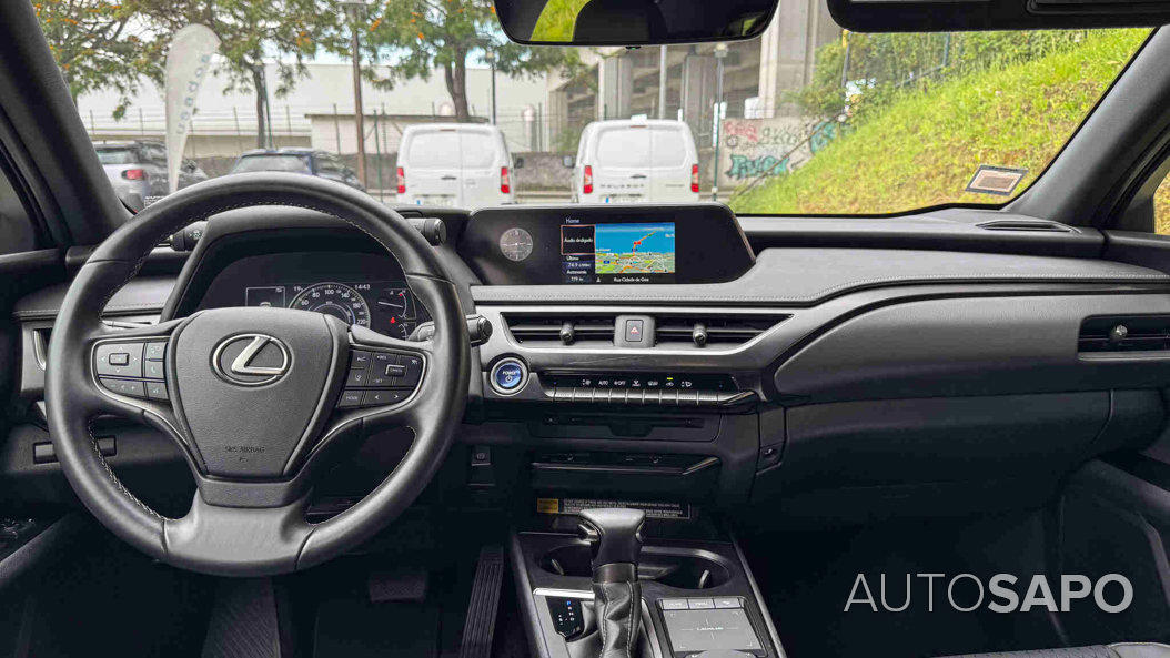 Lexus UX 250h Premium de 2021