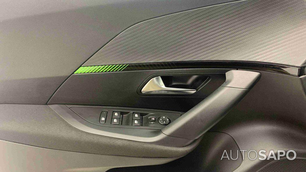 Peugeot 2008 1.2 PureTech Active de 2024