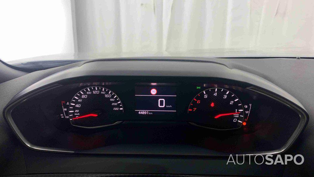 Peugeot 2008 1.2 PureTech Active de 2024