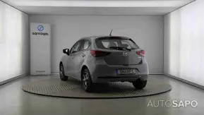 Mazda 2 de 2024