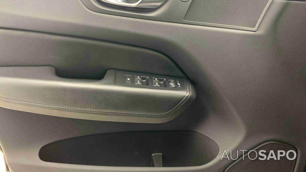 Volvo XC60 2.0 T6 PHEV Inscription Expression AWD de 2021