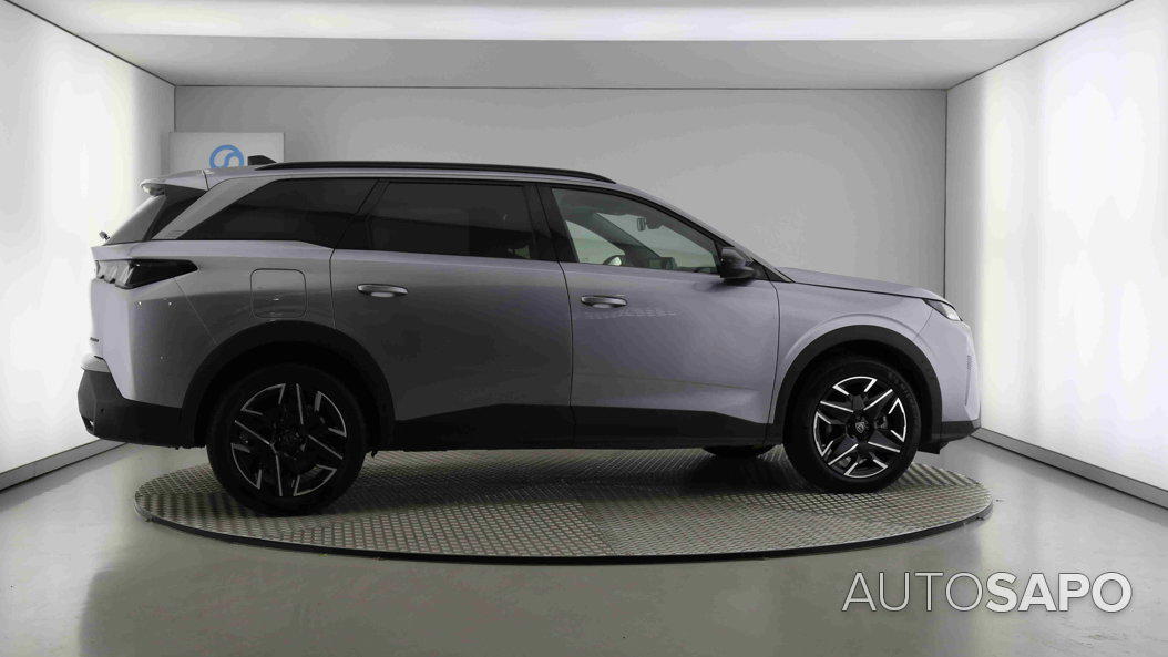 Peugeot 5008 de 2025