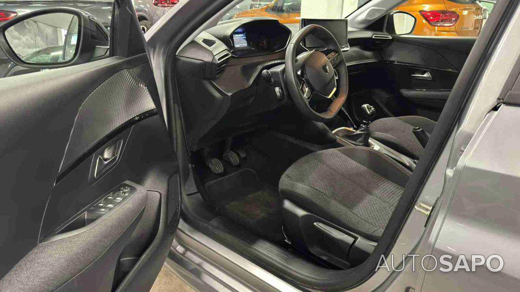 Peugeot 208 1.2 PureTech Style de 2025