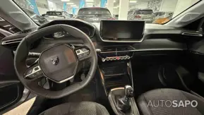 Peugeot 208 1.2 PureTech Style de 2025