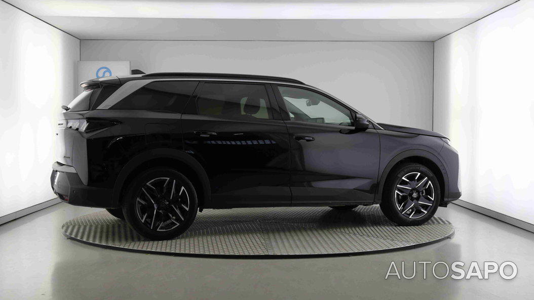 Peugeot 5008 de 2025