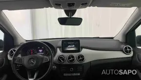 Mercedes-Benz Classe B 180 d Urban de 2017