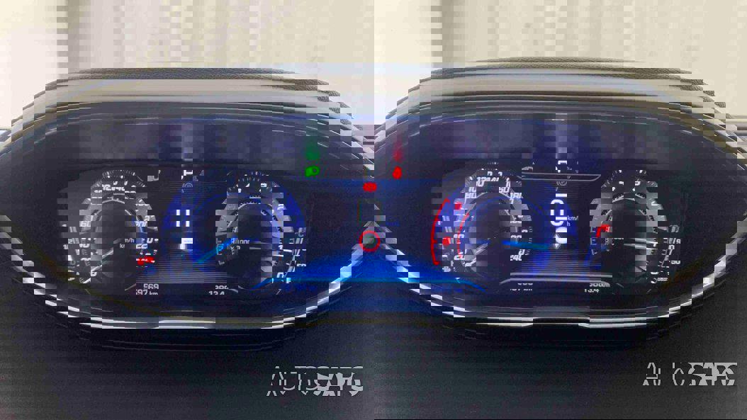 Peugeot 3008 1.6 BlueHDi Allure EAT6 de 2016