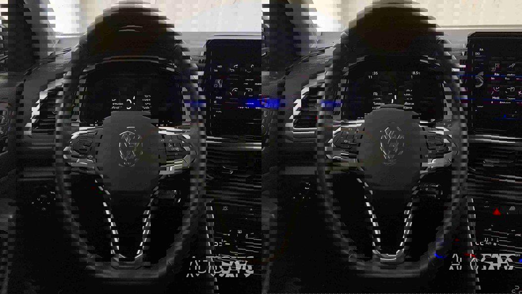 Volkswagen T-Roc 1.0 TSI de 2024