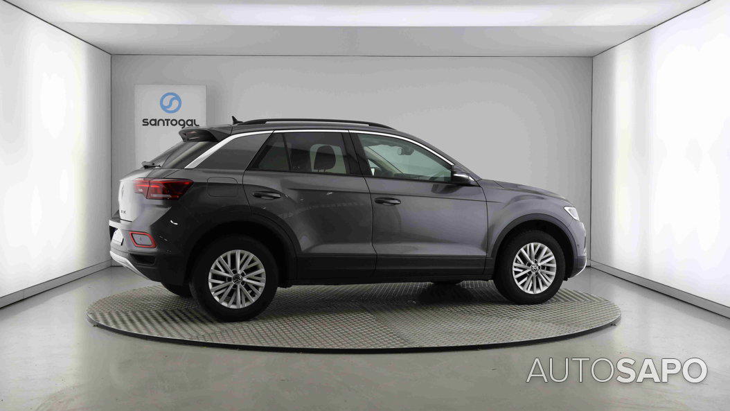 Volkswagen T-Roc 1.0 TSI de 2024