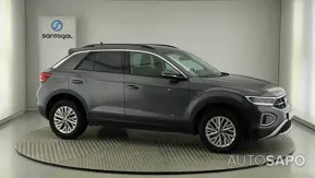 Volkswagen T-Roc 1.0 TSI de 2024