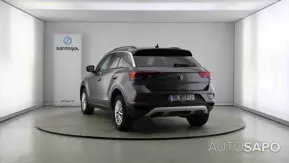 Volkswagen T-Roc 1.0 TSI de 2024