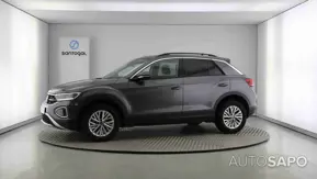 Volkswagen T-Roc 1.0 TSI de 2024