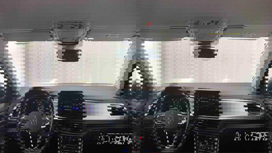 Volkswagen T-Roc 1.0 TSI de 2024