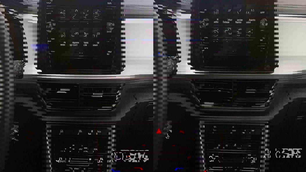 Volkswagen T-Roc 1.0 TSI de 2024