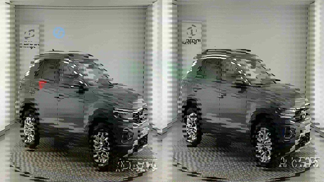 Volkswagen T-Roc 1.0 TSI de 2024