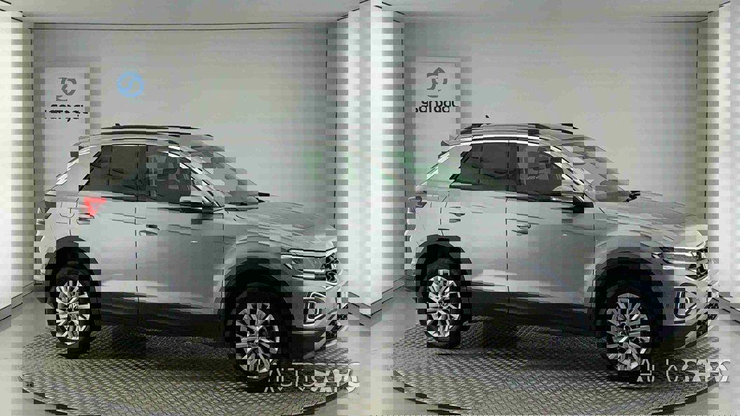Volkswagen T-Roc 1.0 TSI de 2024