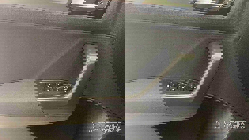 Volkswagen T-Roc 1.0 TSI de 2024