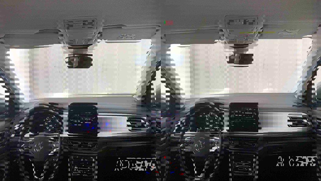 Volkswagen T-Roc 1.0 TSI de 2024