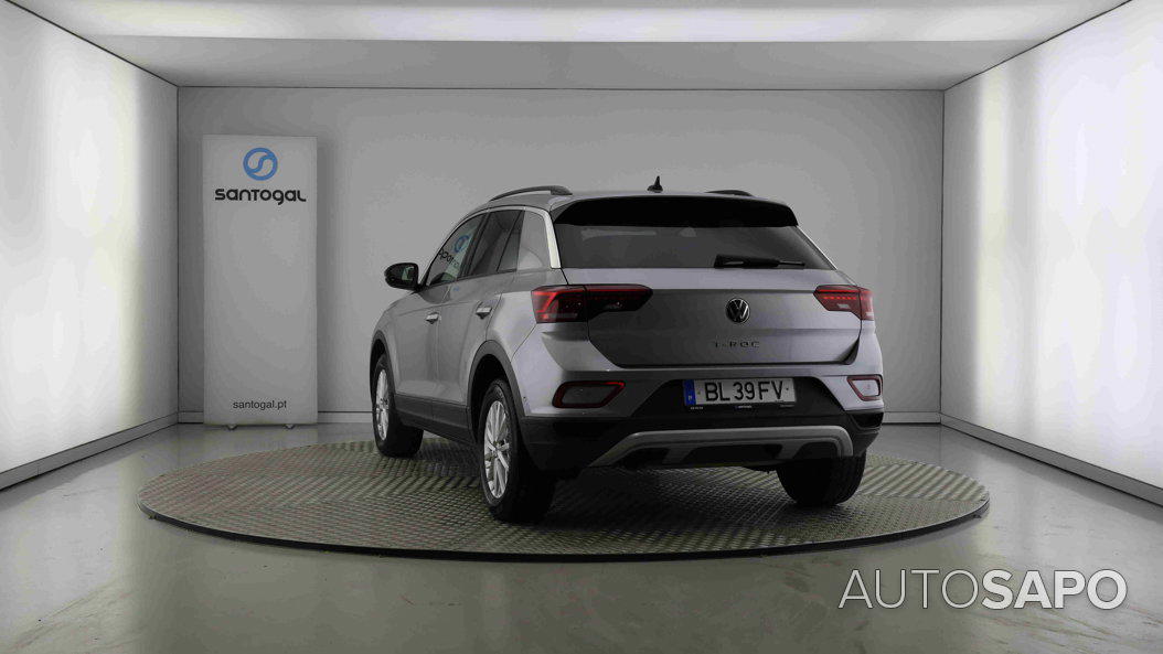 Volkswagen T-Roc 1.0 TSI de 2024