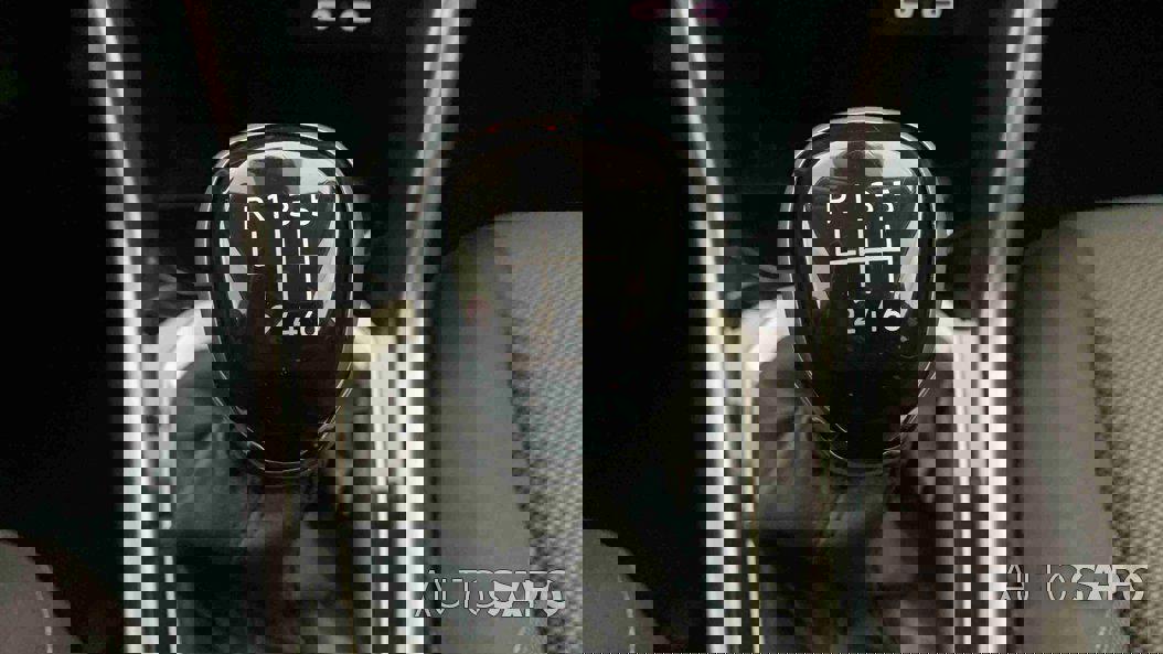 Volkswagen T-Roc 1.0 TSI de 2024