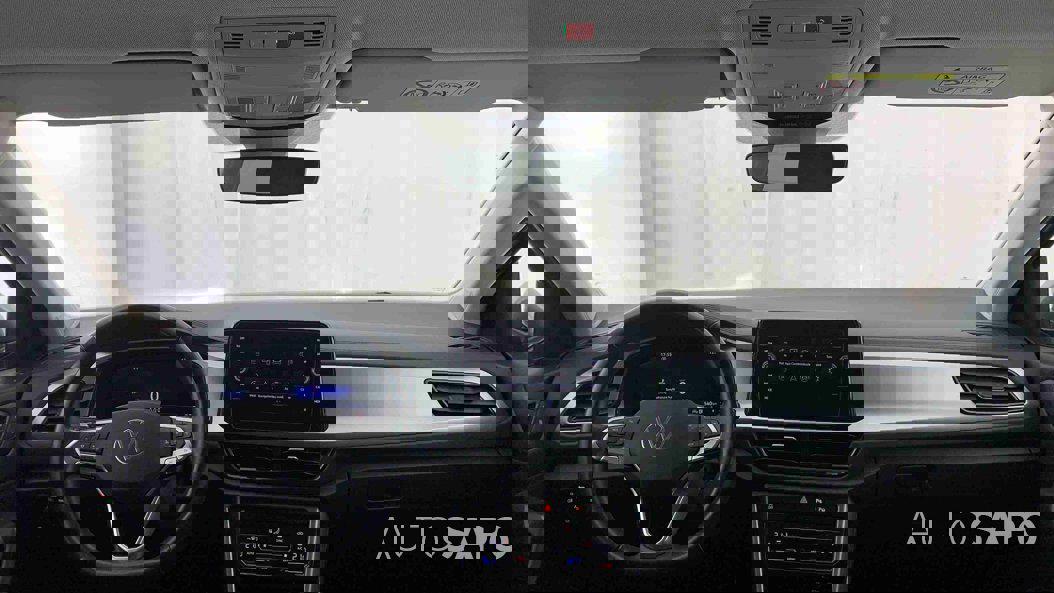 Volkswagen T-Roc 1.0 TSI de 2024