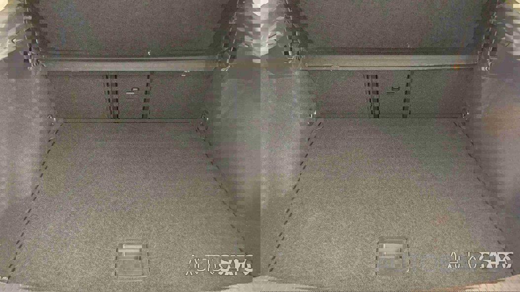 Volkswagen T-Roc 1.0 TSI de 2024