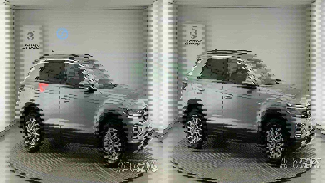 Volkswagen T-Roc 1.0 TSI de 2024