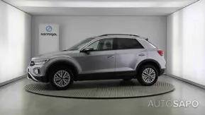 Volkswagen T-Roc 1.0 TSI de 2024