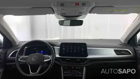Volkswagen T-Roc 1.0 TSI de 2024