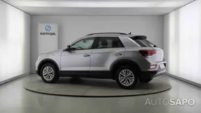 Volkswagen T-Roc 1.0 TSI de 2024