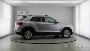 Volkswagen T-Roc 1.0 TSI de 2024