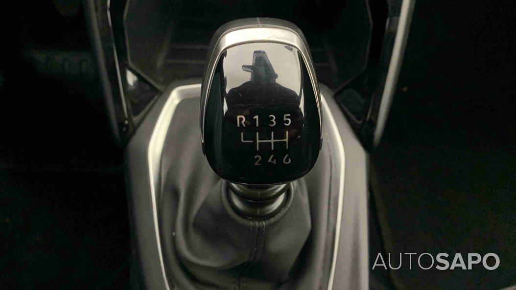 Peugeot 2008 1.2 PureTech Active de 2024