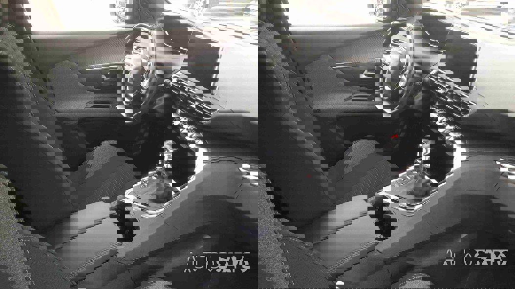 Peugeot 3008 1.2 PureTech Active Pack de 2024