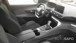 Peugeot 3008 1.2 PureTech Active Pack de 2024