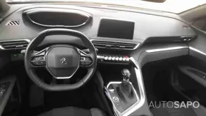 Peugeot 3008 1.2 PureTech Active Pack de 2024