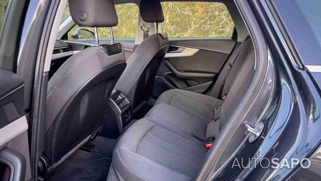 Audi A4 30 TDI Advanced S tronic de 2022