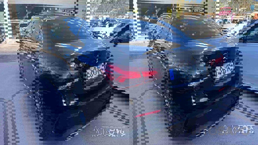 Mercedes-Benz Classe A 250 e AMG Line de 2022