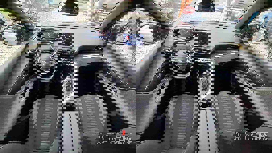 Peugeot 3008 1.2 PureTech Active Pack de 2024