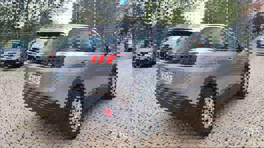 Peugeot 3008 1.2 PureTech Active Pack de 2024