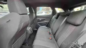 Peugeot 3008 1.2 PureTech Active Pack de 2024